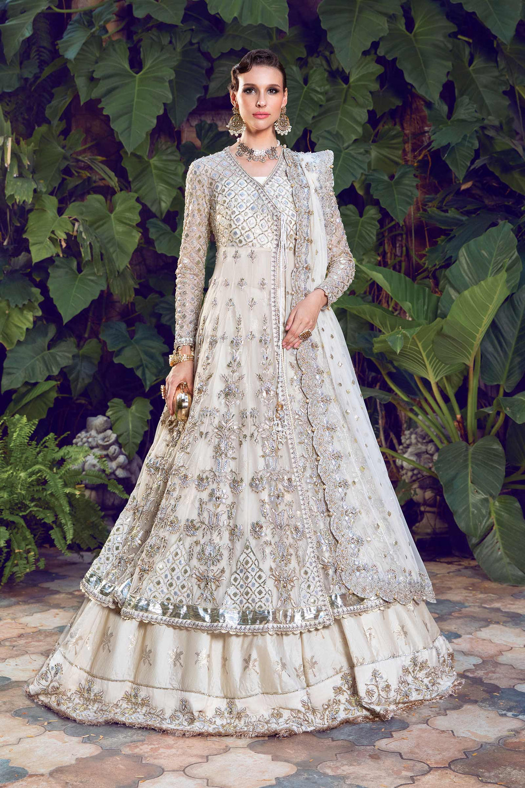 Chic Pakistani Wedding Wear in Net Embroidered
