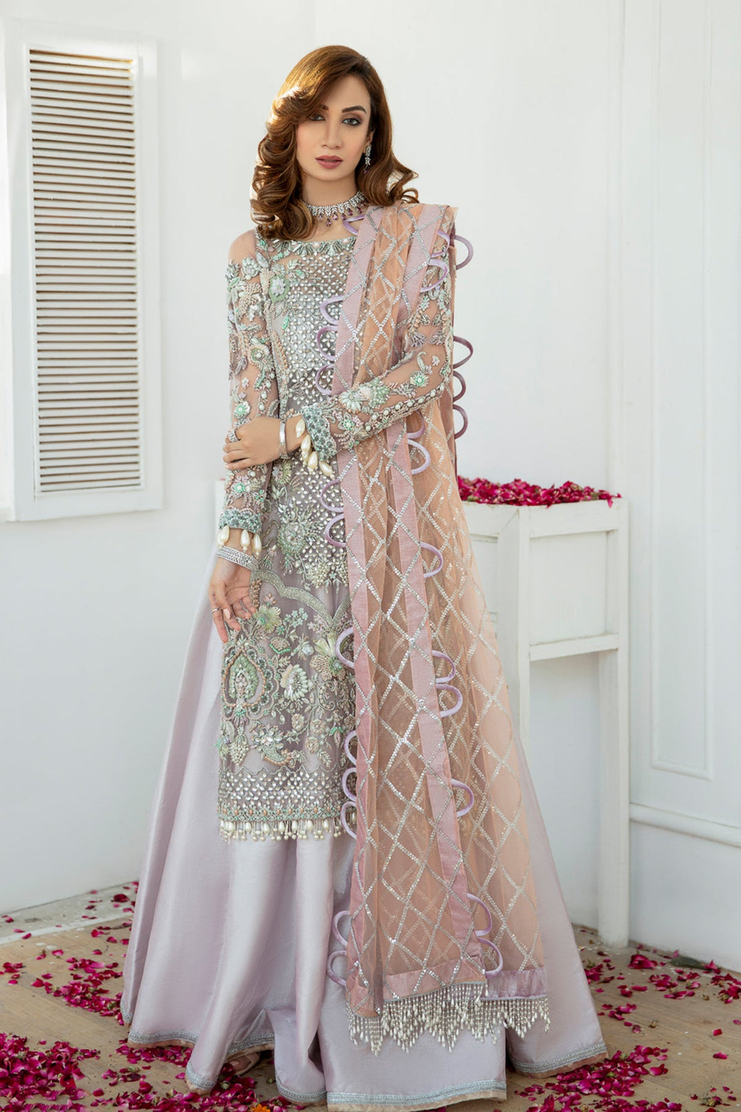 Elegant Mauve Pakistani Bridal Dress for Your Wedding