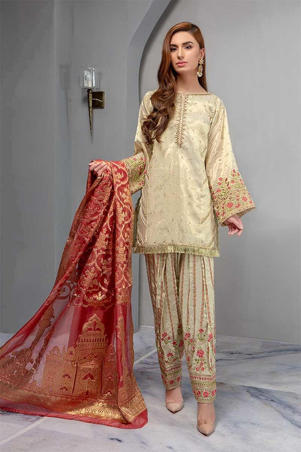 Punjabi Shlwar Suit in Beutifull Gold Offwhite Color.Work Embalished With Tilla,Threads,Sequance And Dhaga Embroidery.