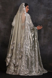 Beautiful Indian Bridal Wear in Lehenga Choli and Dupatta Style