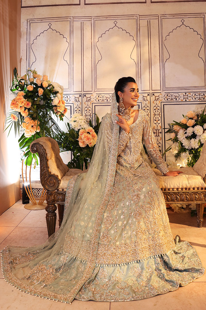 Pakistani Bridal Dress: Elegant Gown with Blue Lehenga