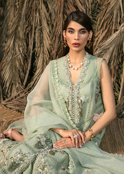 Beautiful Pakistani Party Dresses Salwar Kameez 2022