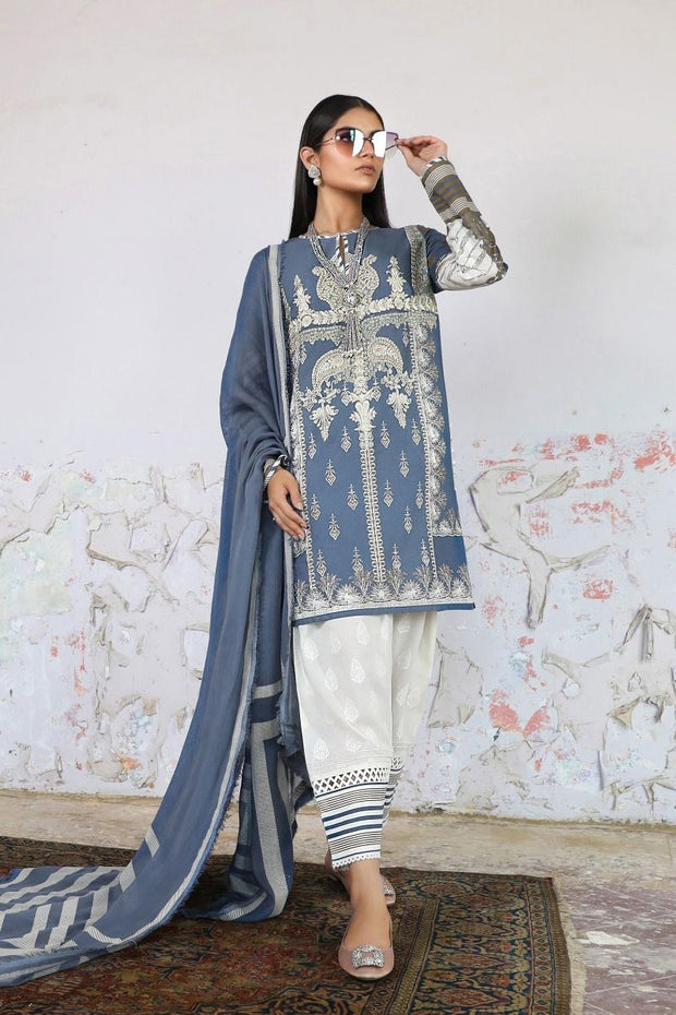 Beautiful Pakistani party wear 2018 for women P2702