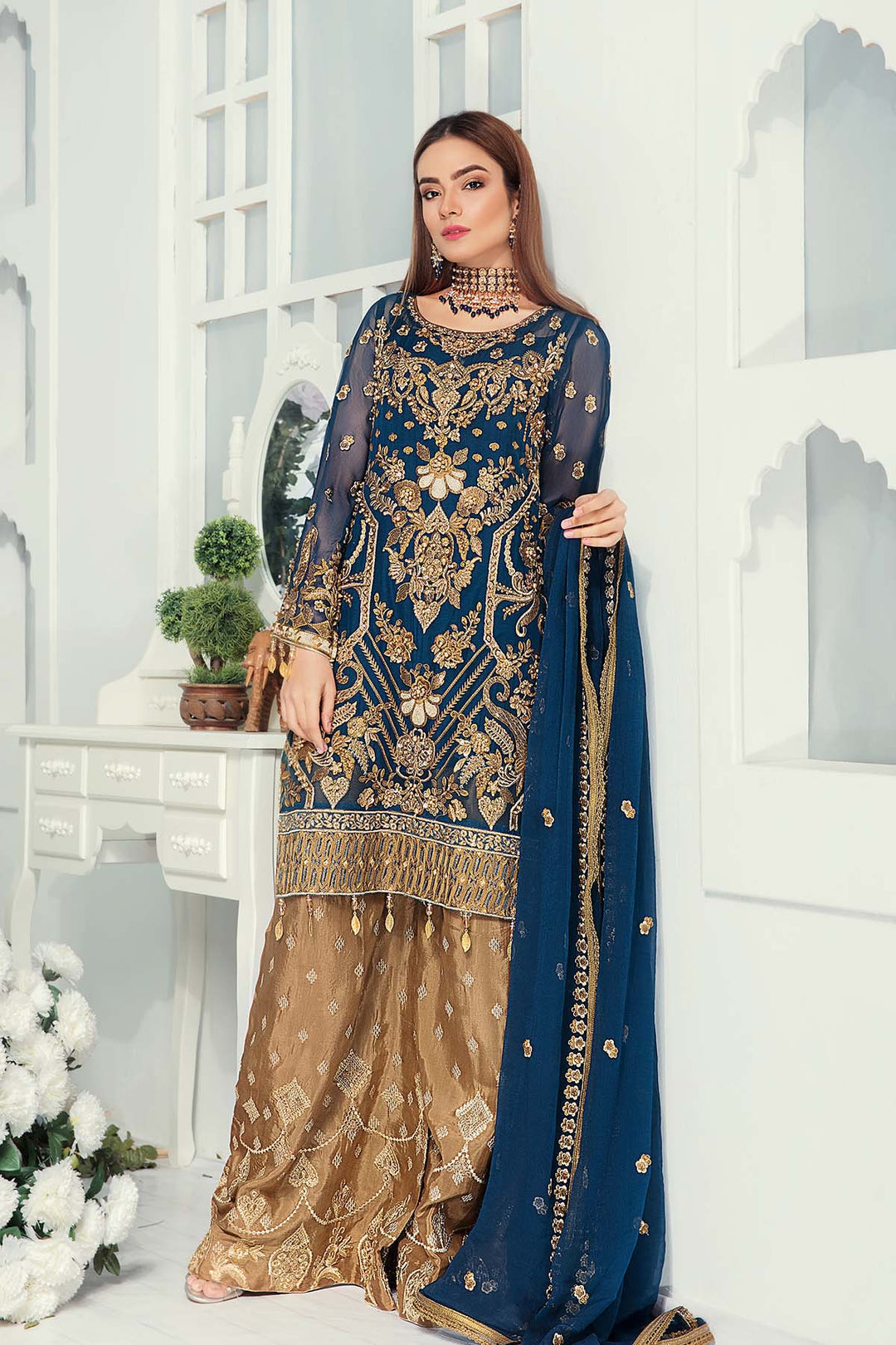 Best Designer Dress with Thread Embroidery 2020 Medium Best Designer Dress with Thread Embroidery 2020 Medium