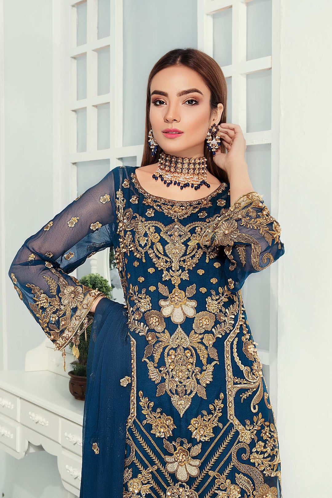 Best Designer Dress with Thread Embroidery 2020 Medium Best Designer Dress with Thread Embroidery 2020 Medium