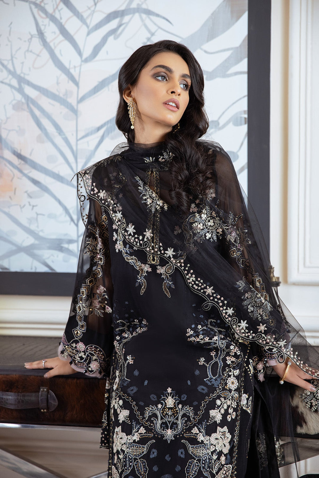 Black Kameez Salwar with Delicate Embroidery Online
