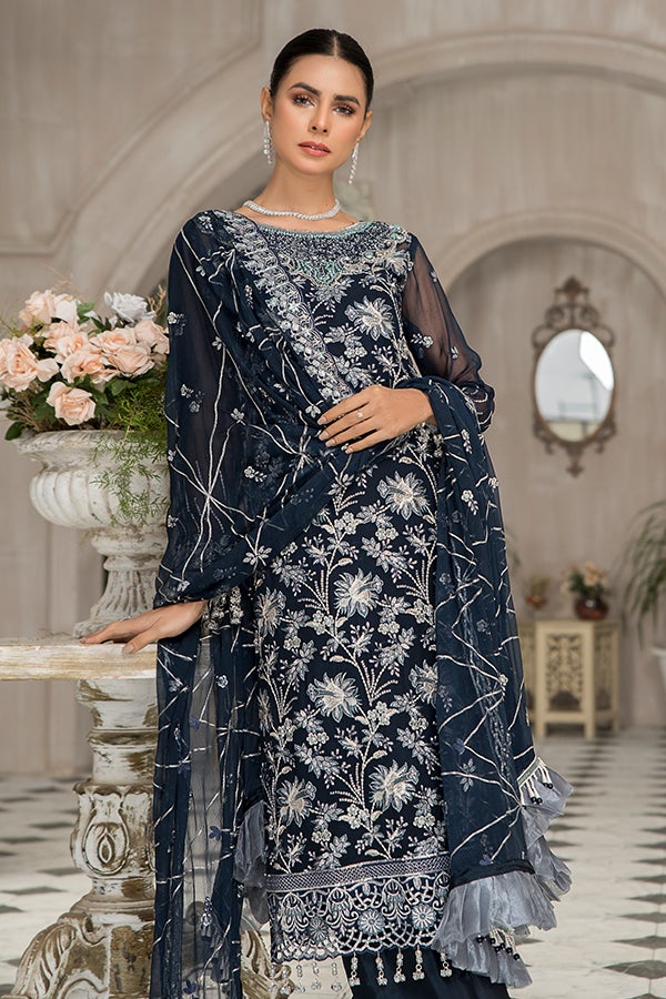 typical pakistani dress Black Traditional for Girls Online 2022 – Nameera by Farooq junebs a perfect blend of Chest Of Drawers Black Pakistani wedding SIZE:M/10