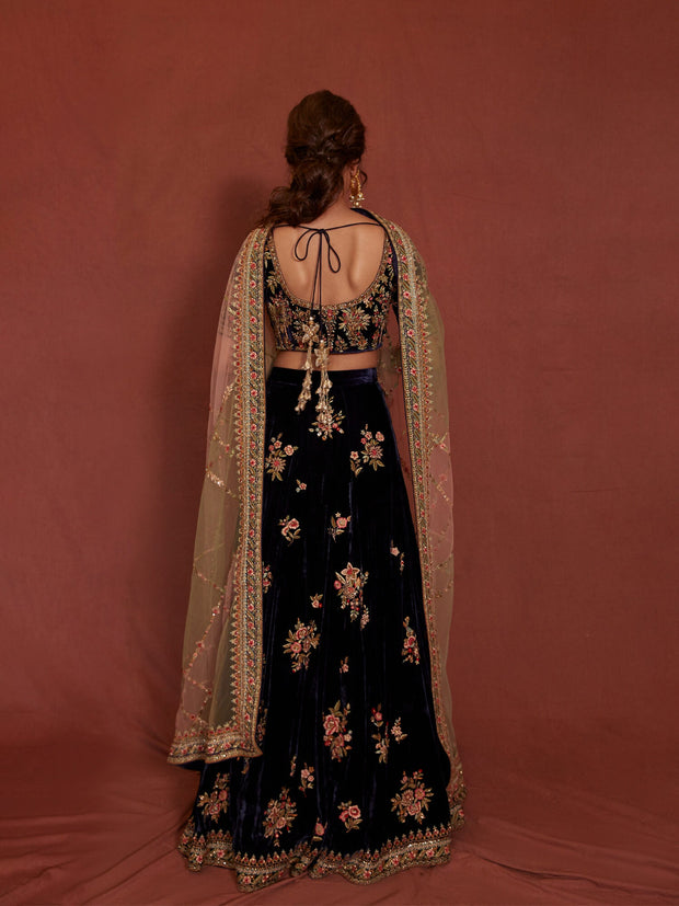 Black Velvet Lehenga Choli Pakistani Wedding Dresses 2023