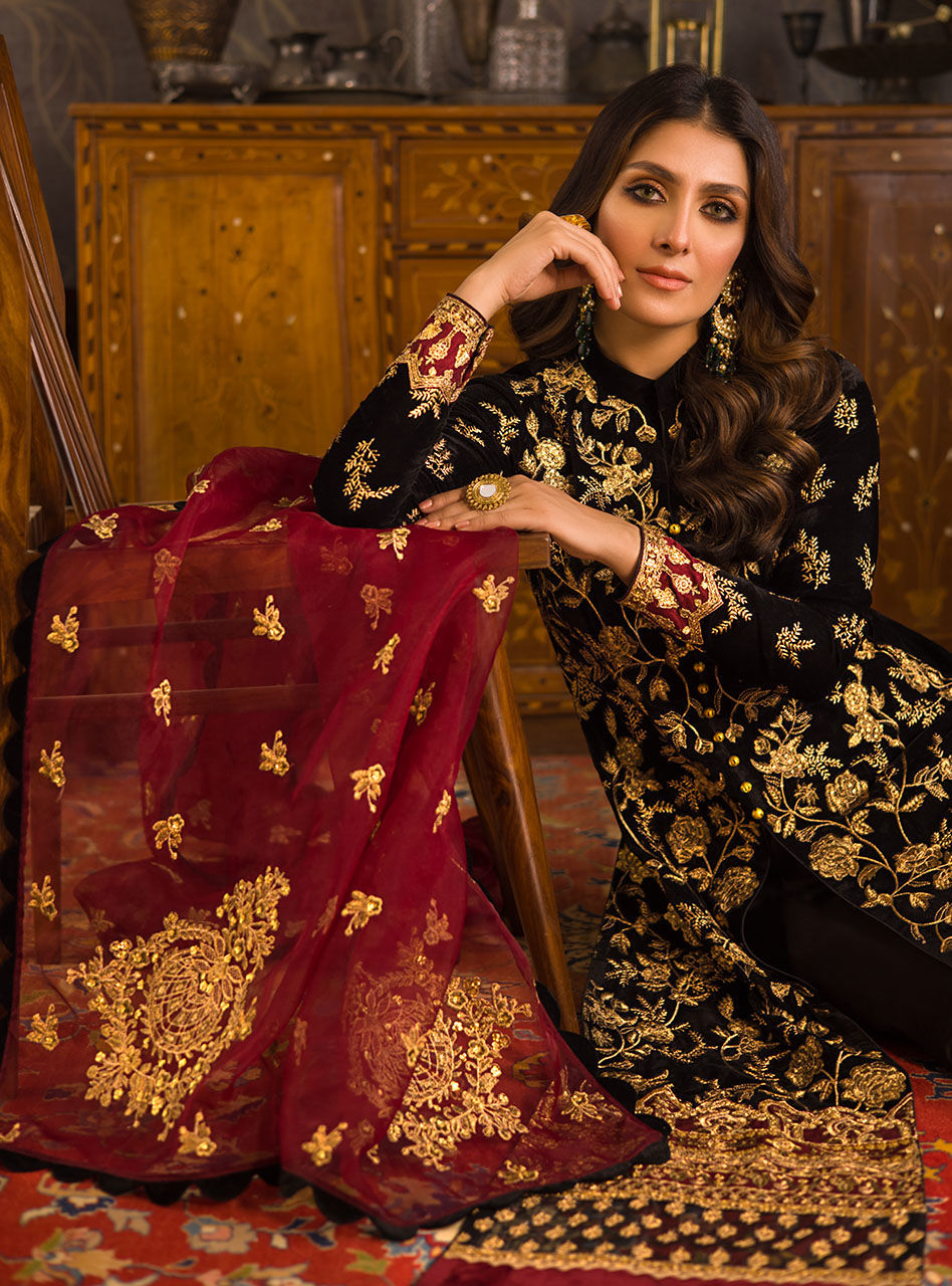 Black Velvet Salwar Kameez Design 2022