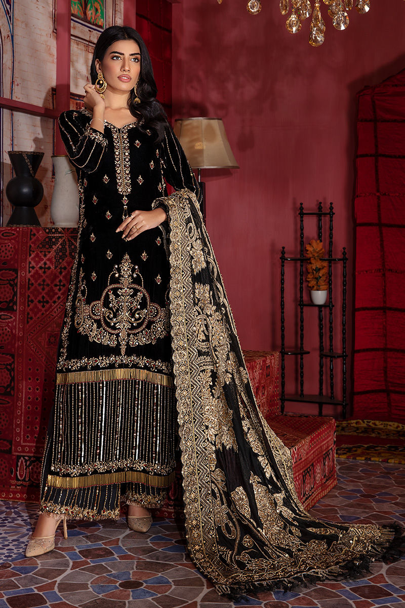 Black Velvet Salwar Kameez Pakistani Wedding Dress
