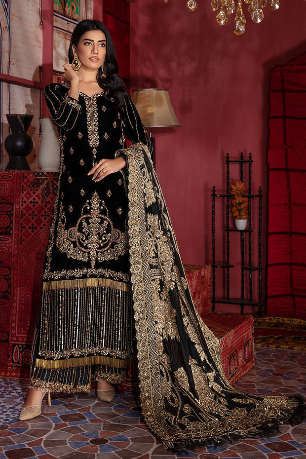 Black Velvet Salwar Kameez Pakistani Wedding Dress