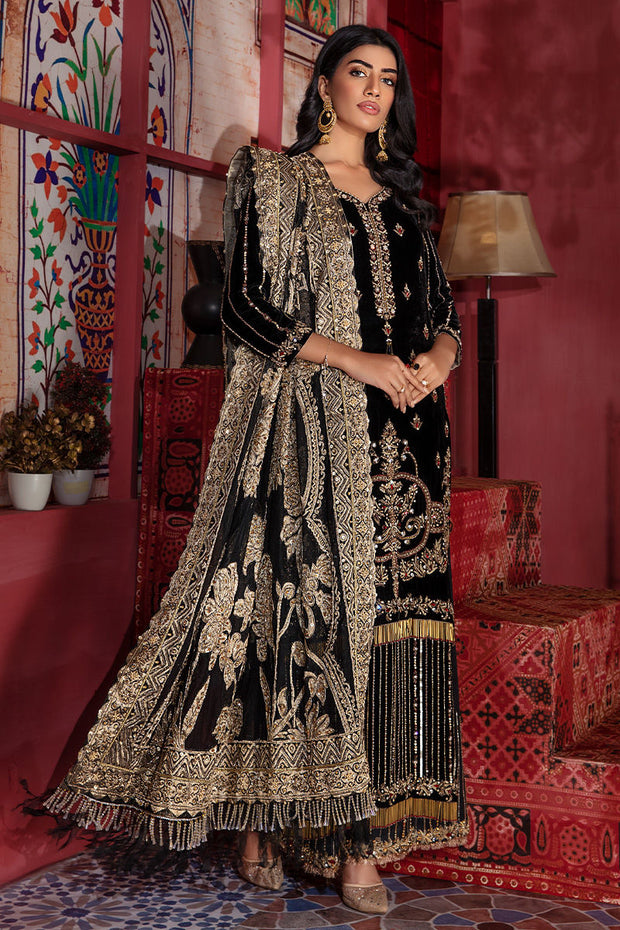 Black Velvet Salwar Kameez Pakistani Wedding Dresses