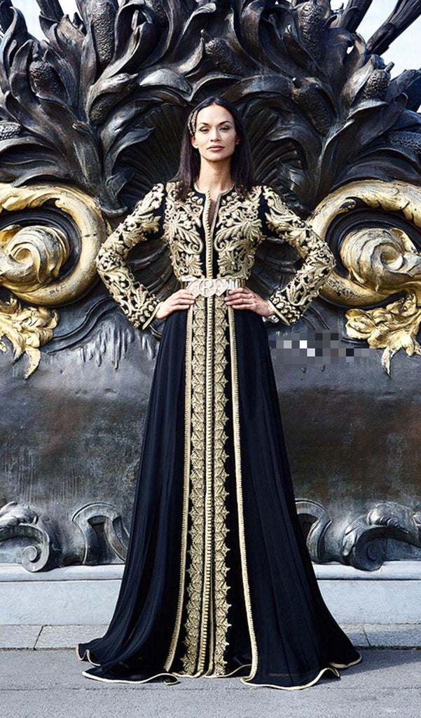 Black Arabic Gown with Embroidery M0137