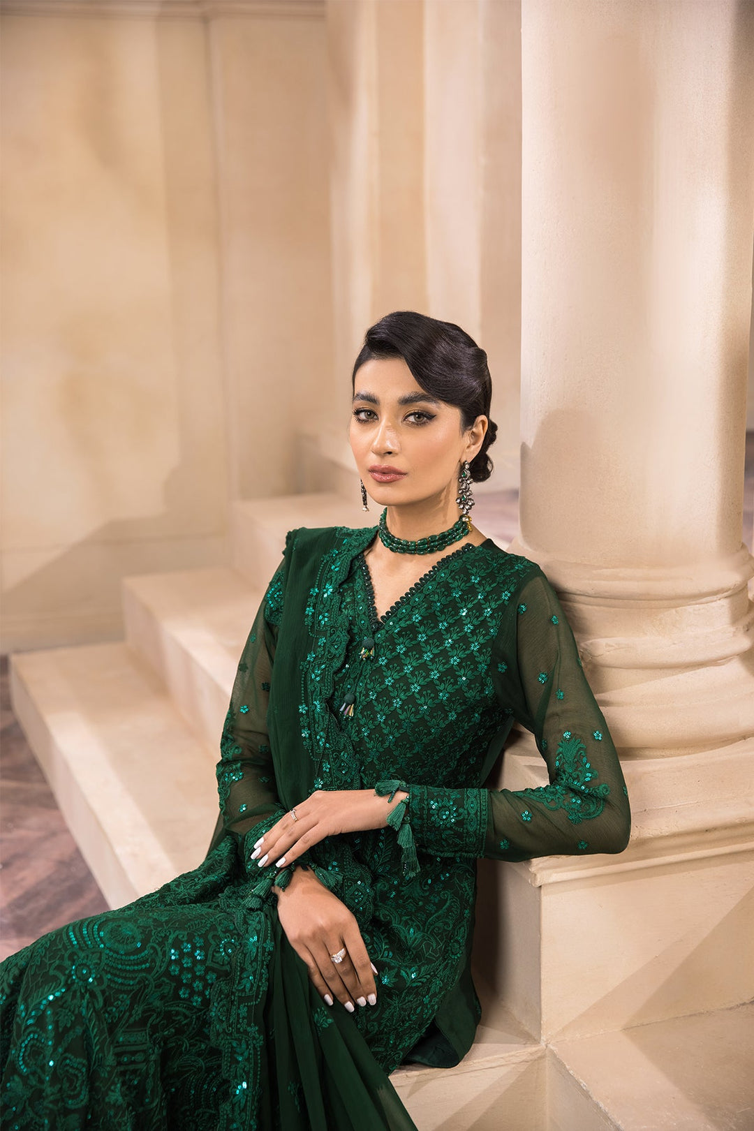 Bottle Green Pakistani Dress with Embroidery Online 2022 LARGE Bottle Green Pakistani Dress with Embroidery Online 2022 LARGE