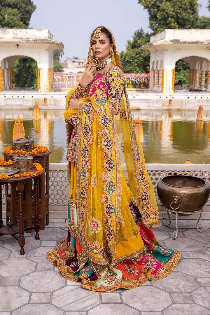 Bridal Dresses for Mehndi