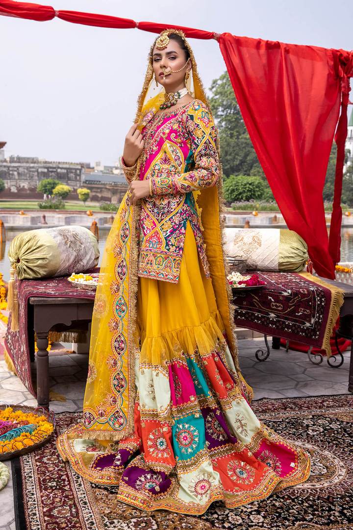 Bridal Dresses for Mehndi in Sharara Kameez