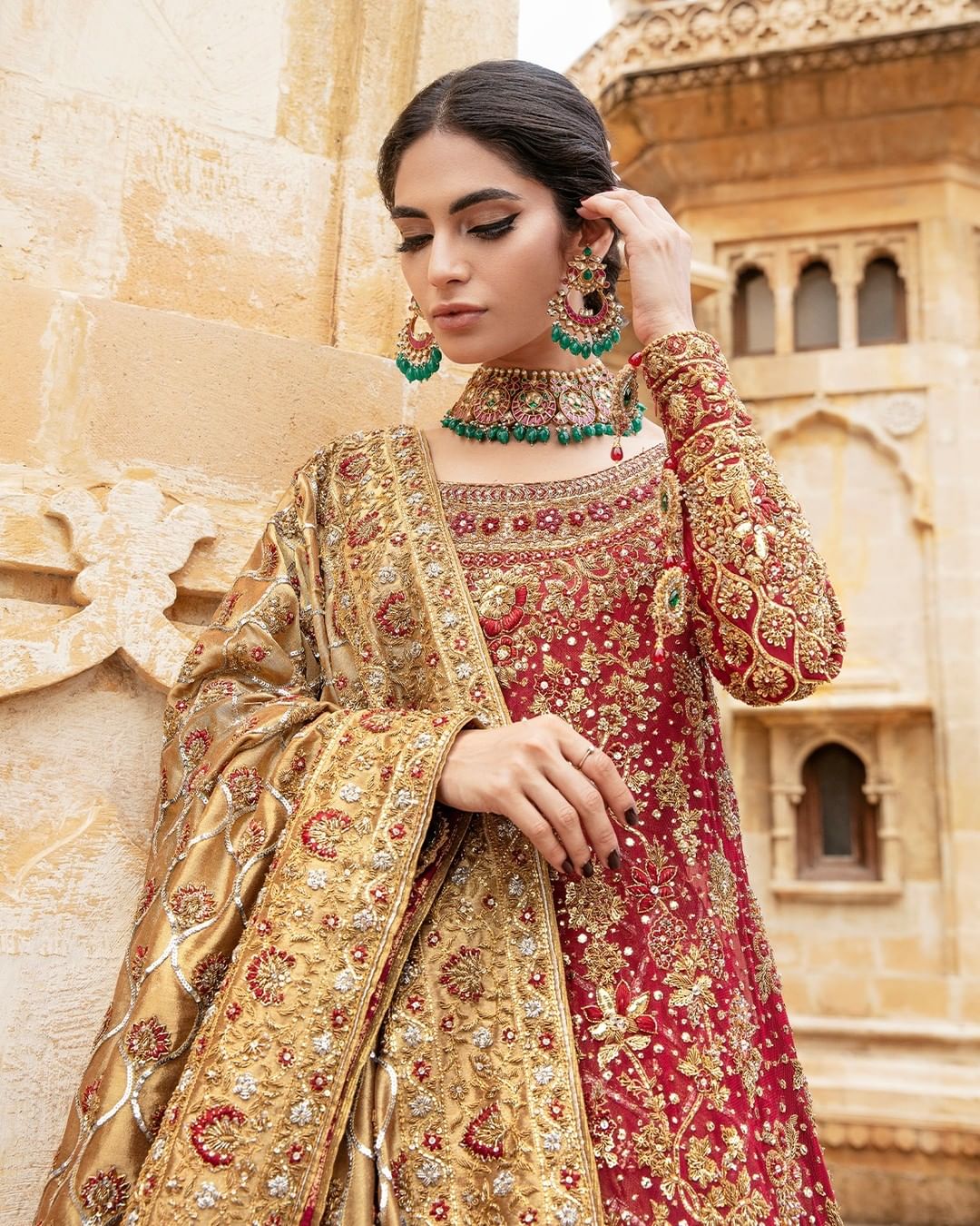 Elegant Pakistani Bridal Lehenga Kameez in Red