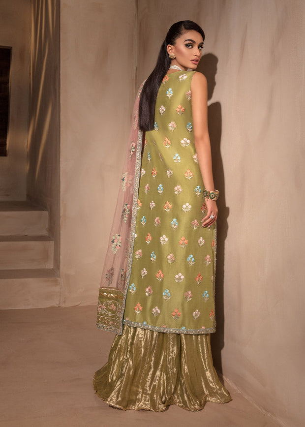 Buy Traditional Pakistani Wedding Gown In Sharara Style
