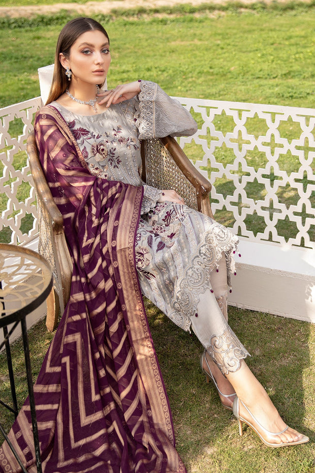 Chiffon Grey Salwar Kameez with Embroidery Work Online
