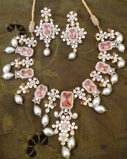 Crystal Jewellery Set with Stones