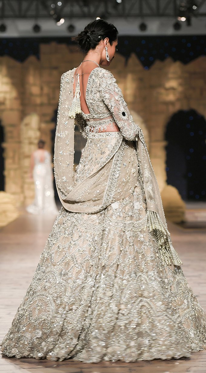 Designer Embroidered Lehenga Chunni for Bride 2022