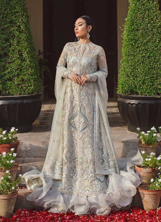 Embellished Pakistani Wedding Dress Gown Dupatta Style LARGE Embellished Pakistani Wedding Dress Gown Dupatta Style LARGE
