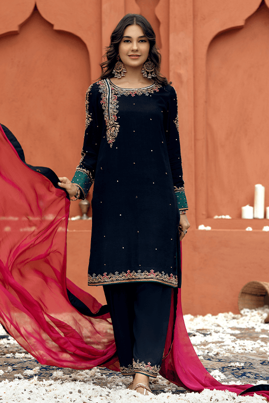 Designer Pakistani Eid Dresses in Black Kameez Salwar