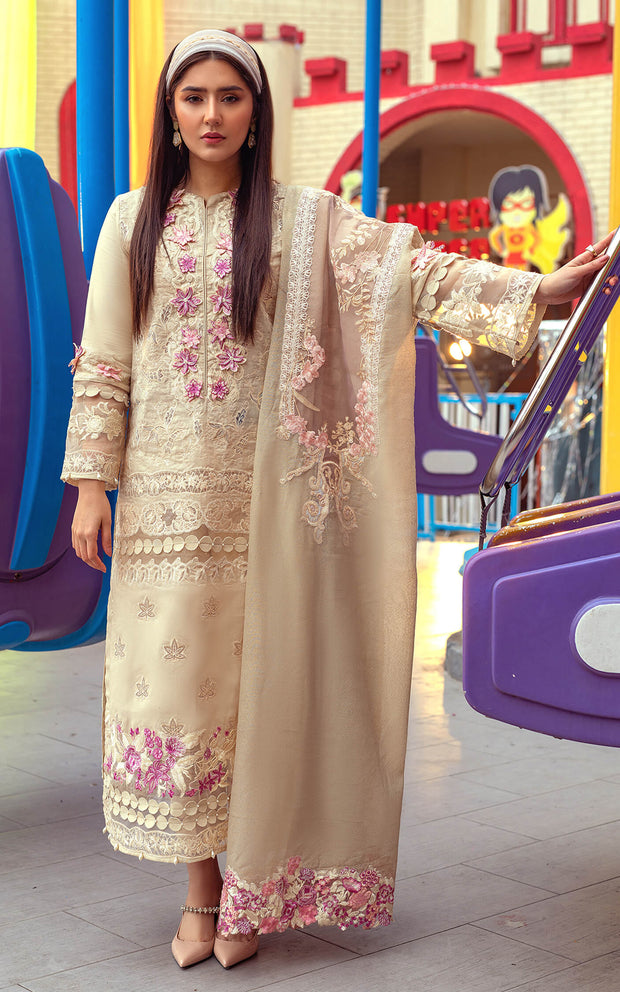 Designer Pakistani Eid Dresses in Skin Kameez Salwar