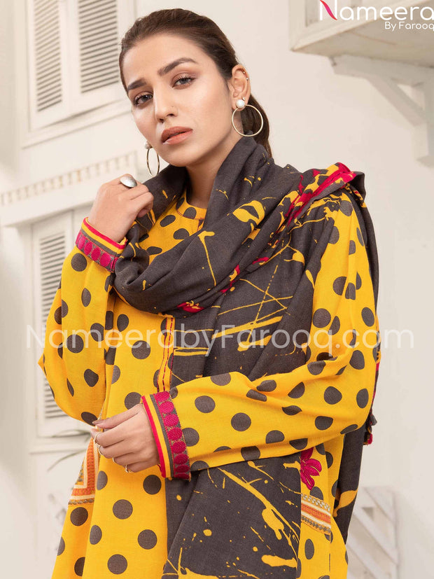 Pretty Designer yellow printed suit