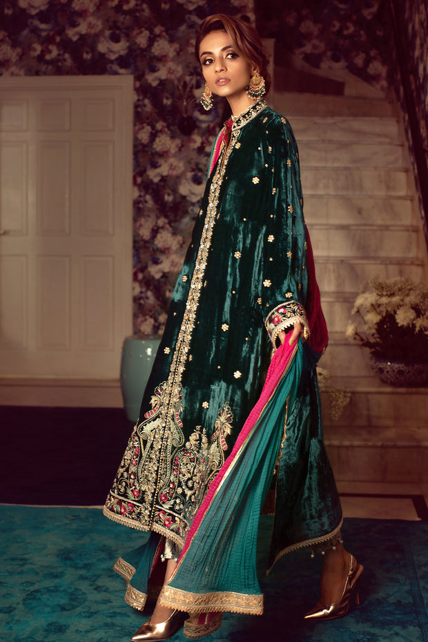 Elegant Blue Velvet Pakistani Kameez Salwar Dress 2022