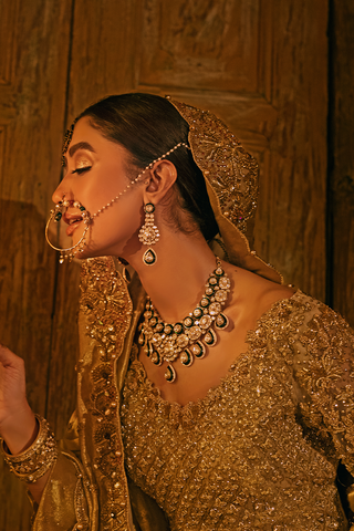 Elegant Gold Bridal Lehenga Choli and Dupatta Dress for Wedding