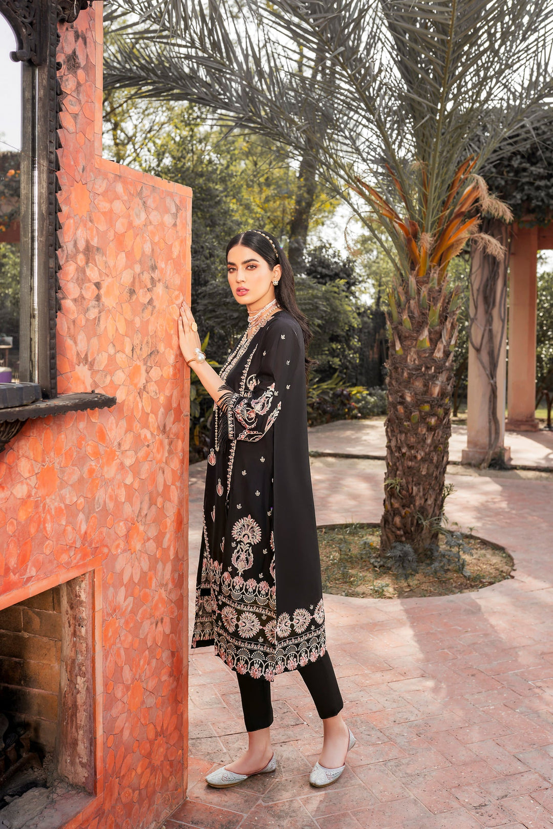 Elegant Pakistani Black Dress in Kameez Trouser Dupatta Style
