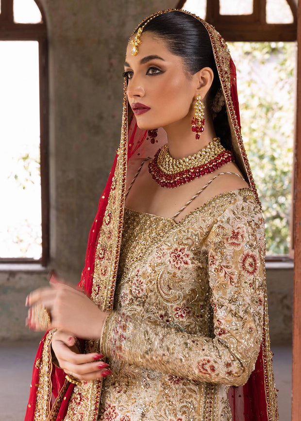Elegant Pakistani Bridal Dress in Front Open Wedding Gown Lehenga and Red Dupatta Style