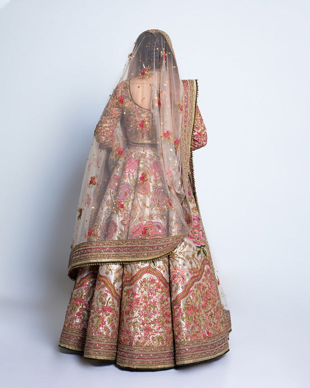 Elegant Pakistani Bridal Dress in Lehenga Choli Dupatta Style