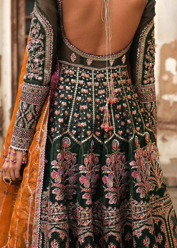 Elegant Pakistani Bridal Dress in Traditional Pishwas Style