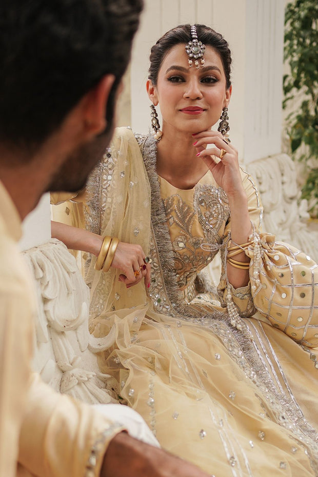 Elegant Pakistani Bridal Lime Yellow Lehenga Choli Dupatta