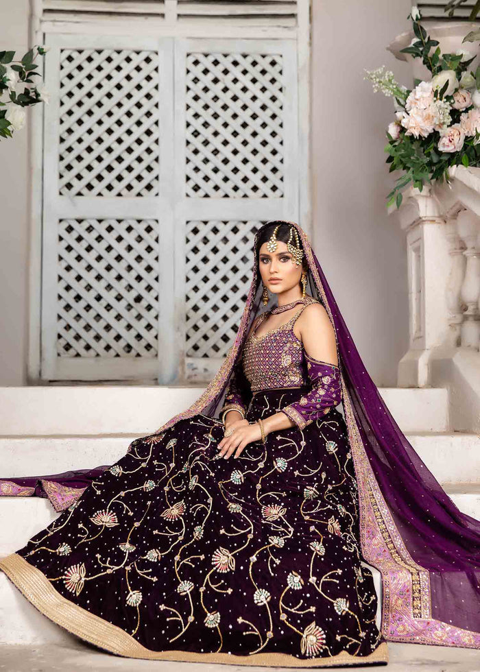 Exquisite Pakistani Bridal Purple Lehenga Choli With Dupatta
