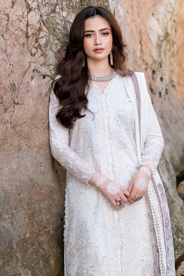 Elegant Pakistani Eid Dress in White Lawn Kameez Trouser Style