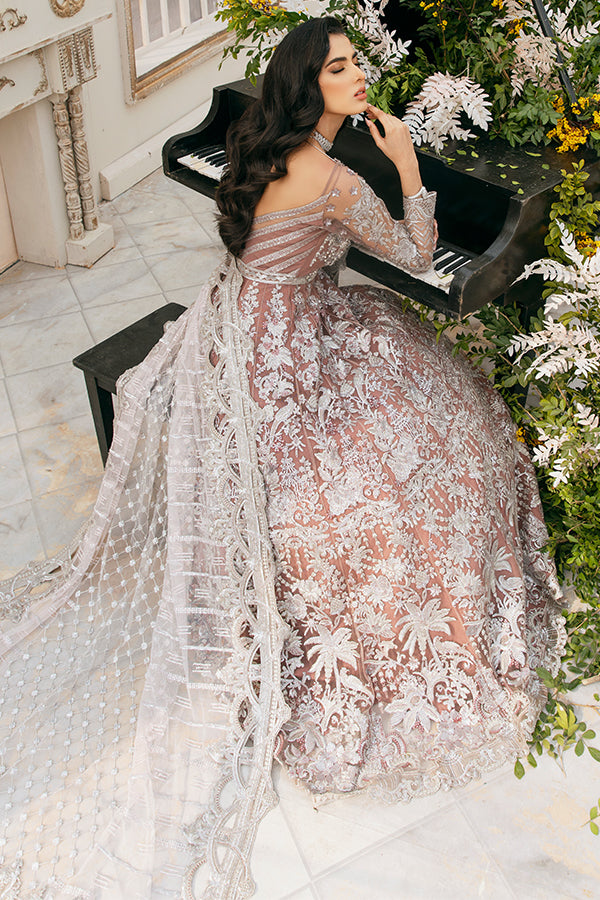 Elegant Pakistani Wedding Gown with Dupatta Online