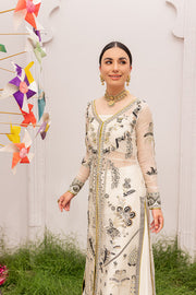Elegant Pakistani White Dress in Sharara Kameez and Dupatta