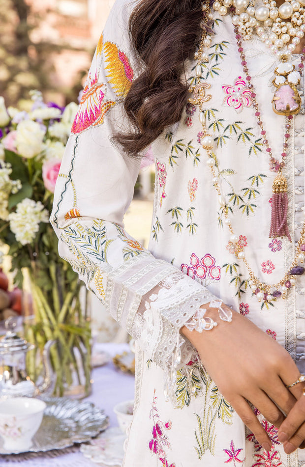 Elegant Pakistani White Eid Dress in Kameez and Trouser Style