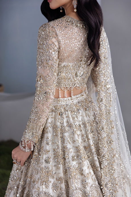 Elegant White Bridal Lehenga with Choli & Dupatta