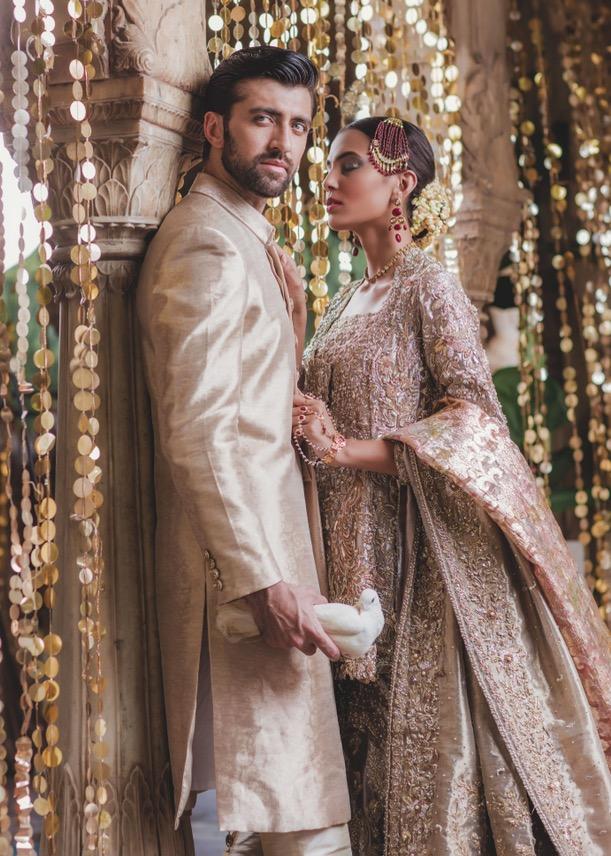 Elegant Pakistani Bridal Gold Lehnga for Wedding  Models