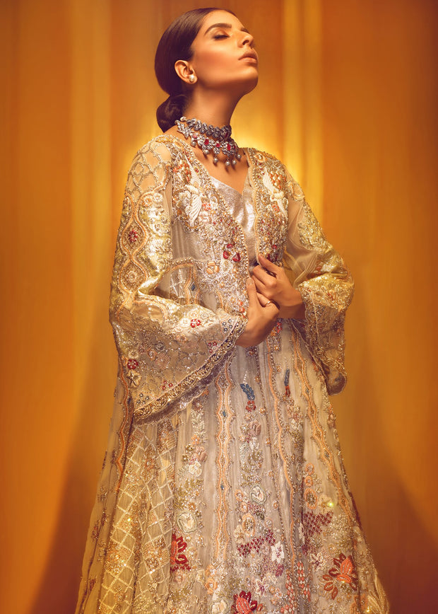 Elegant Pakistani White Lehnga for Wedding #J5147
