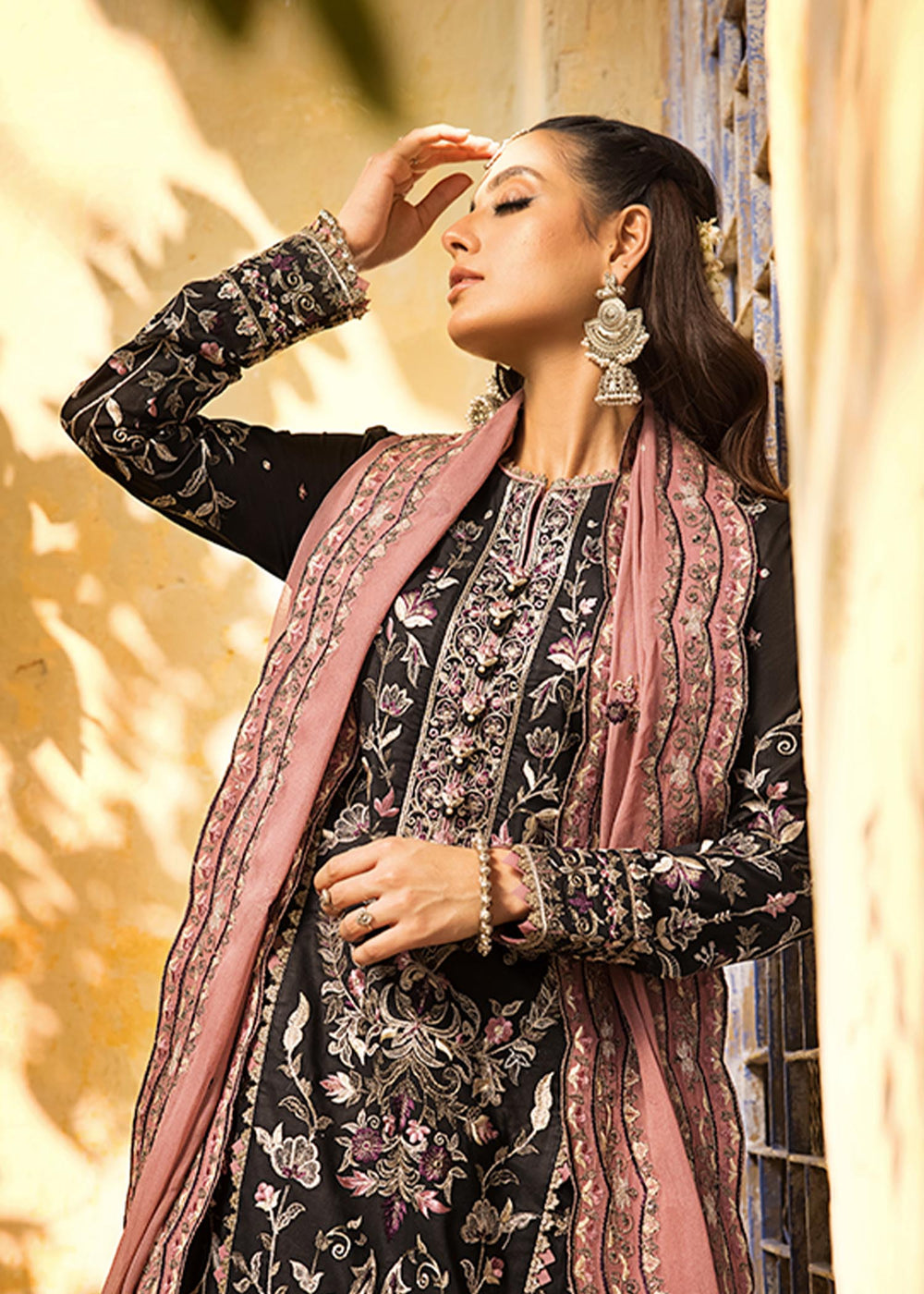 Embellished Black Kameez Salwar 