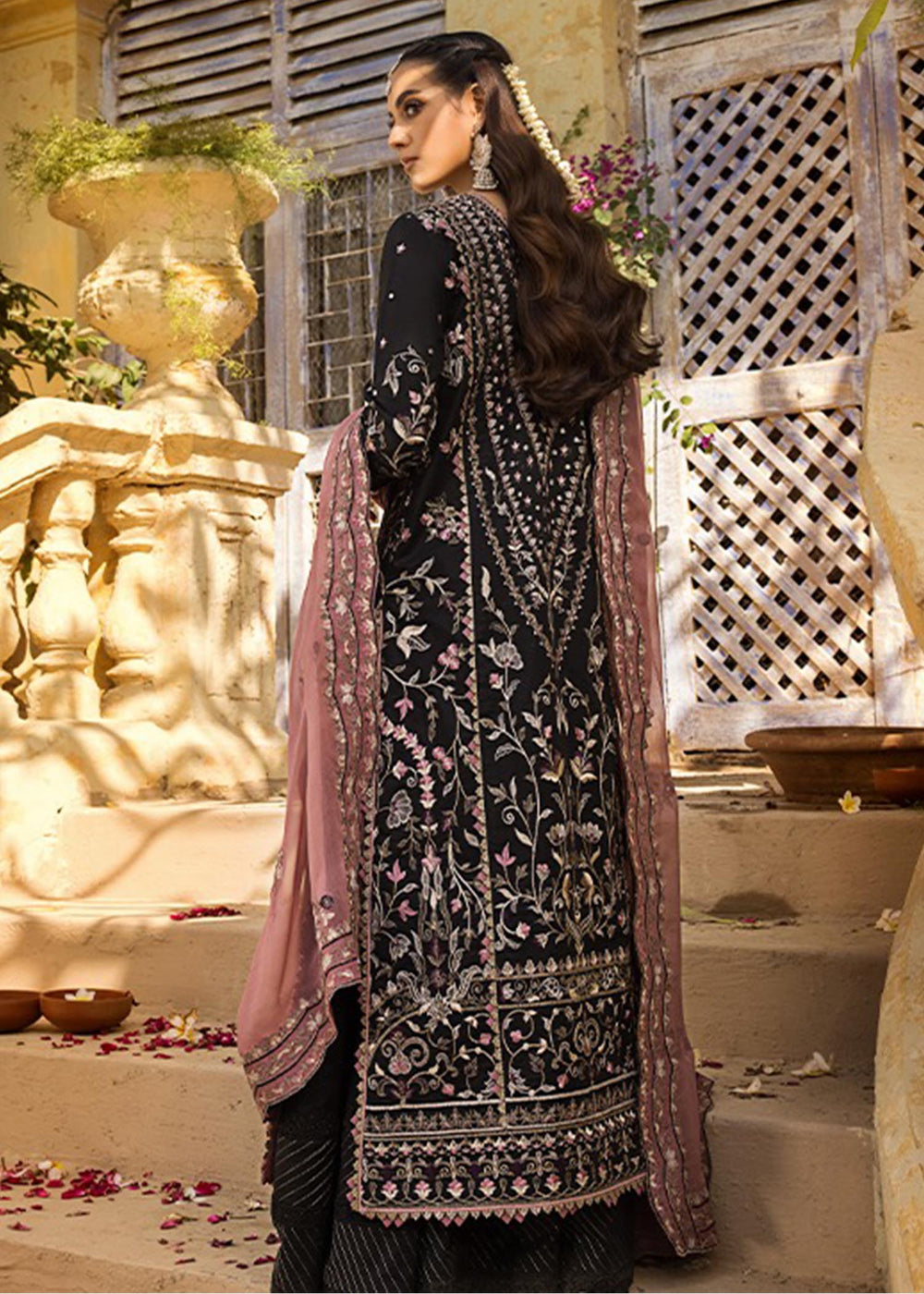 Embellished Black Kameez Salwar Pakistani 2023