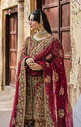 Embellished Golden Lehenga Kameez Pakistani Bridal Dresses 2023