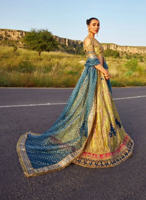 Embellished Indian Wedding Lehenga Choli and Dupatta Online