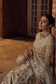 Embellished Pakistani Bridal Dress in White and Gold Lehenga Choli Dupatta Style