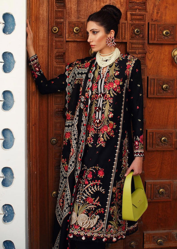 Embroidered Ladies Salwar Kameez 